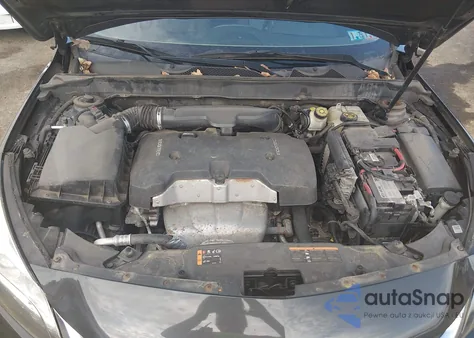 2015 Chevrolet Malibu 1Lt z USA, uszkodzony, nr VIN 1G11C5SL6FF330188